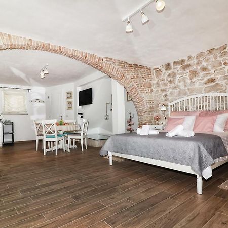 Cozy Apartment Mari Rovinj Exteriör bild